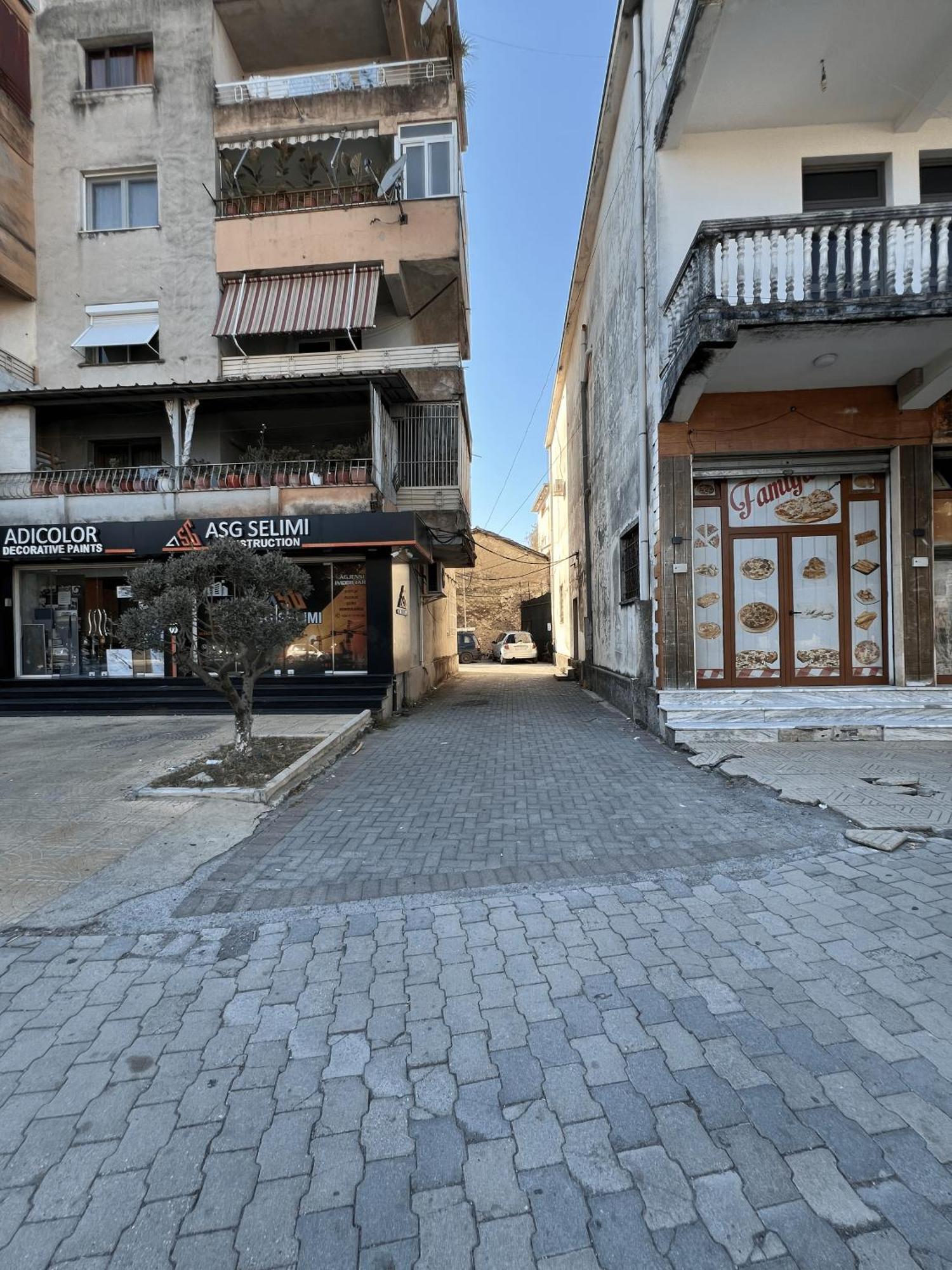 Onetwosleep Guesthouse Shkoder Exterior photo
